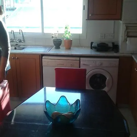 شقة Kyproula